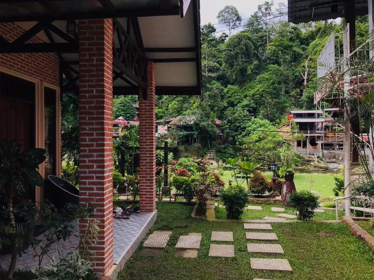 Thomas' Retreat Bukit Lawang Hotel Luaran gambar