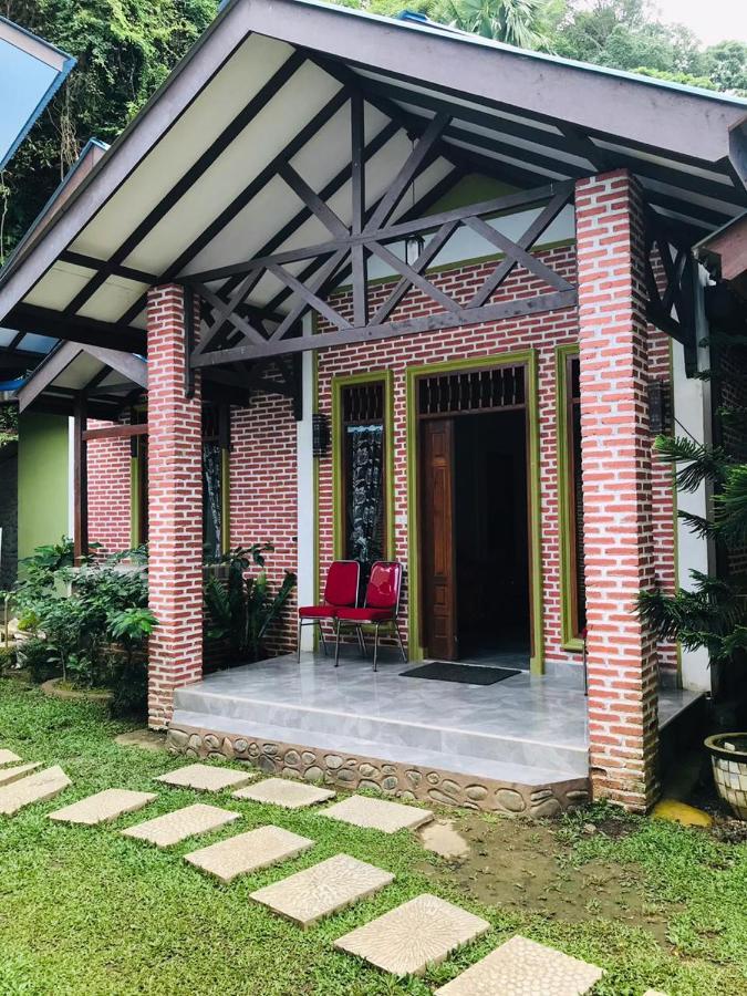 Thomas' Retreat Bukit Lawang Hotel Bilik gambar