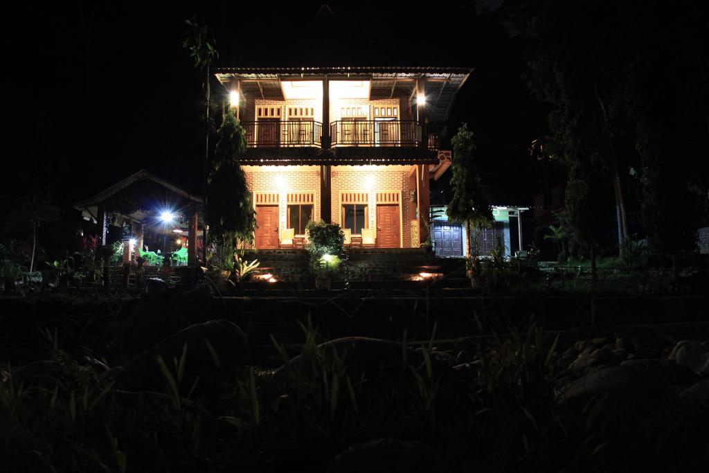 Thomas' Retreat Bukit Lawang Hotel Luaran gambar