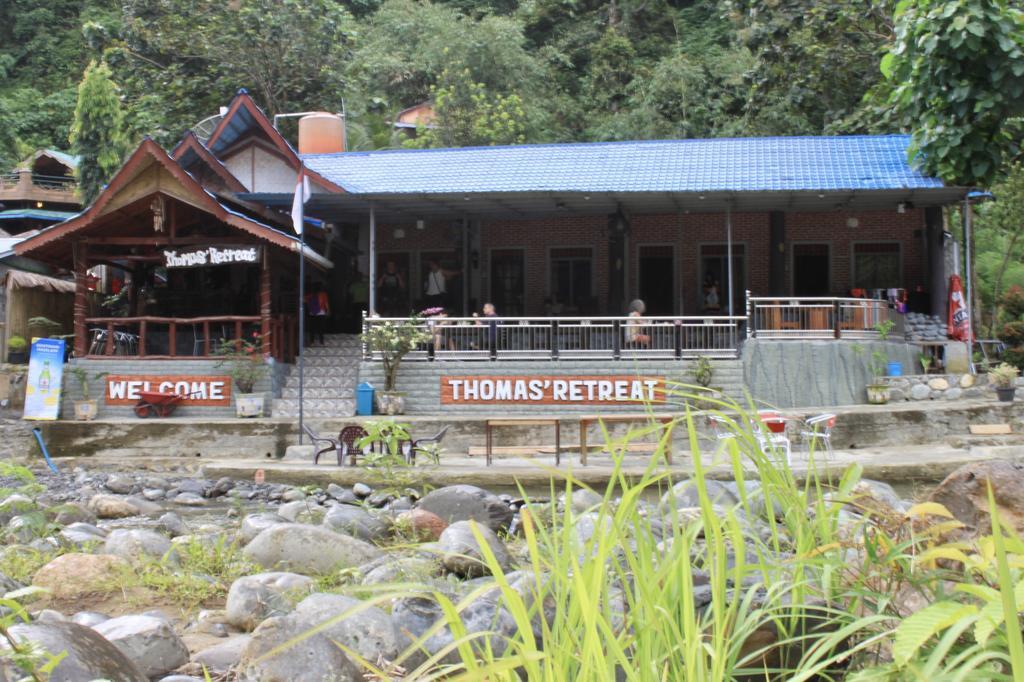 Thomas' Retreat Bukit Lawang Hotel Luaran gambar
