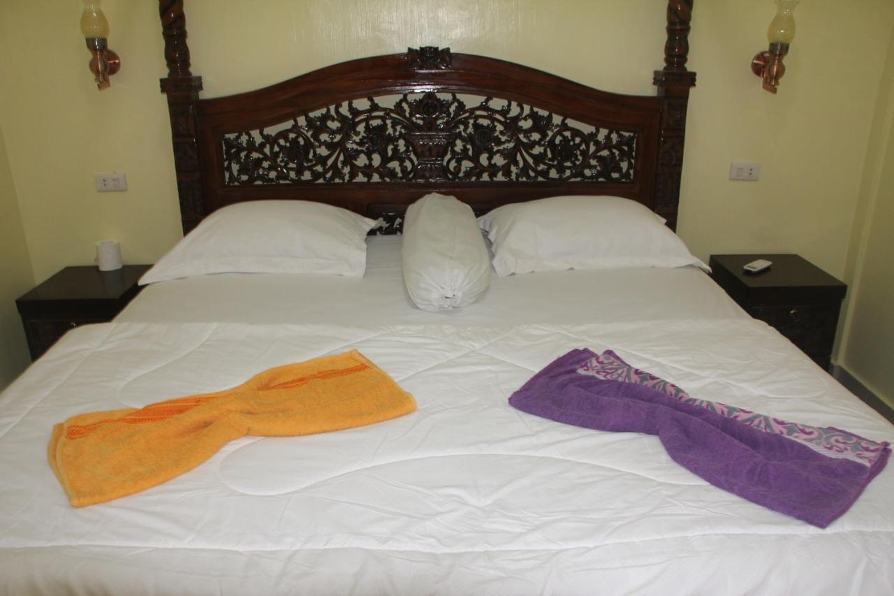 Thomas' Retreat Bukit Lawang Hotel Luaran gambar